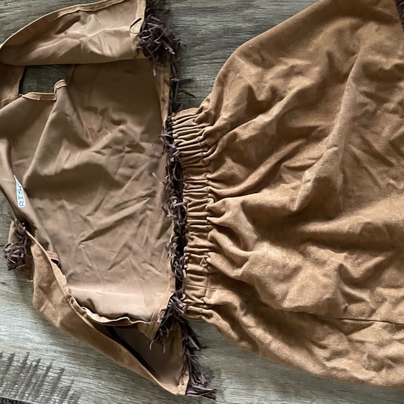 GIRLS cowgirl outfit. Size medium. Shirt and vest - Picture 3 of 4